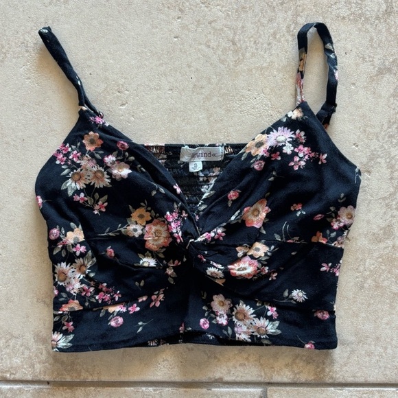 *Y2K Black Floral Twist Front Cropped Cami w/ Dainty Straps Romantic Cottagecore - Picture 4 of 8